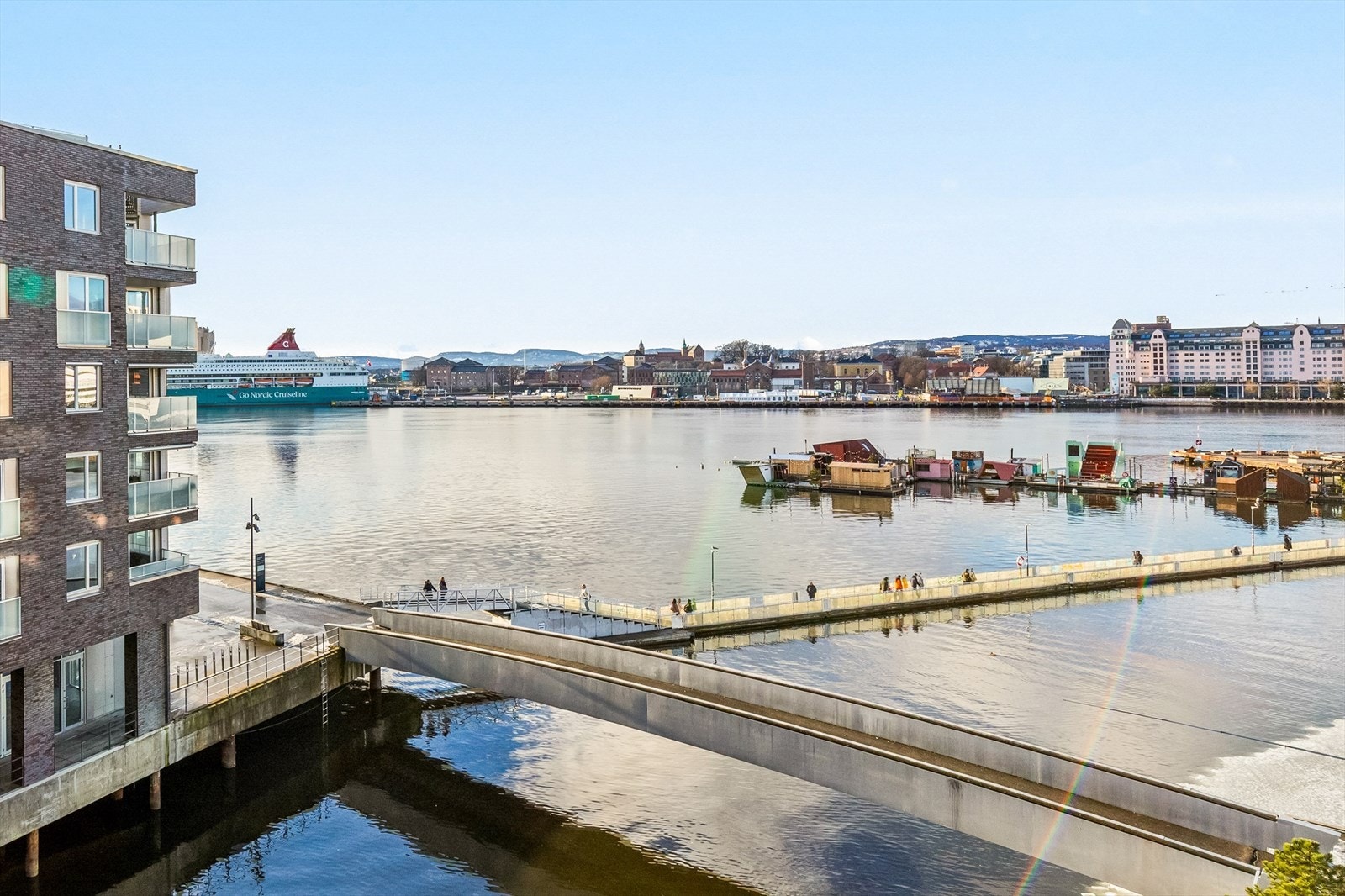 Flott utsikt fra stuen som må oppleves! Galleribilde