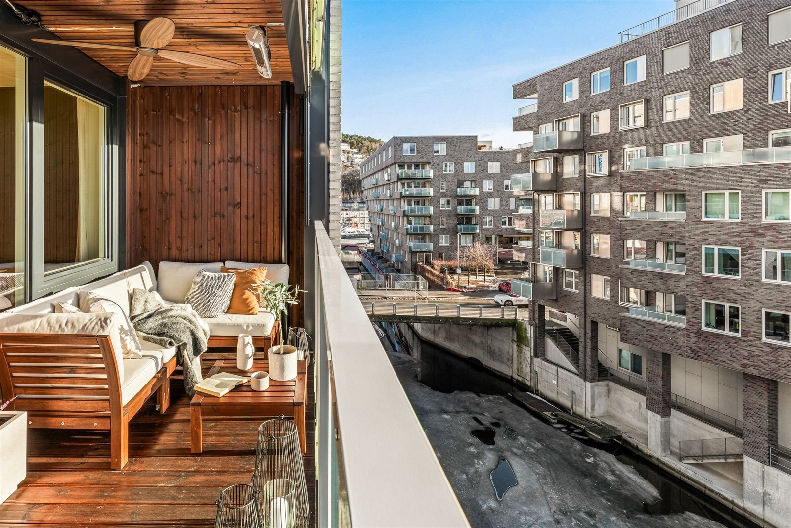 En herlig forlengelse av oppholdsrommet i sommerhalvåret. Galleribilde