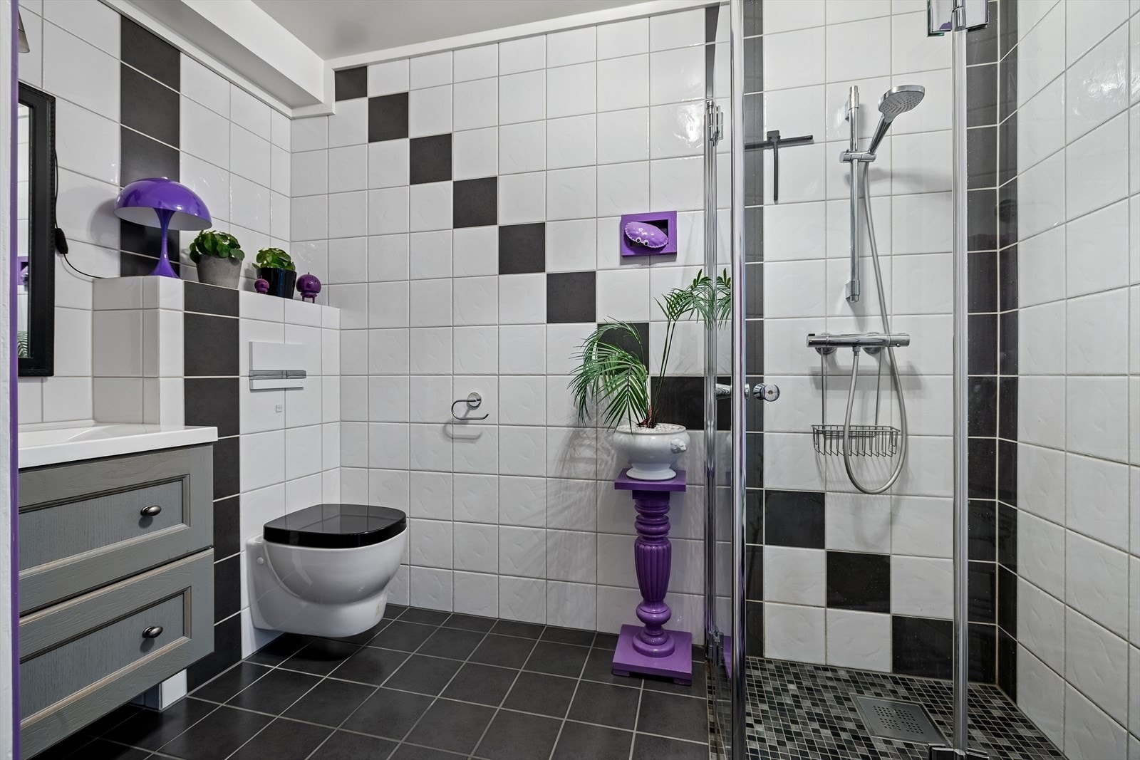 Flislagt bad Galleribilde