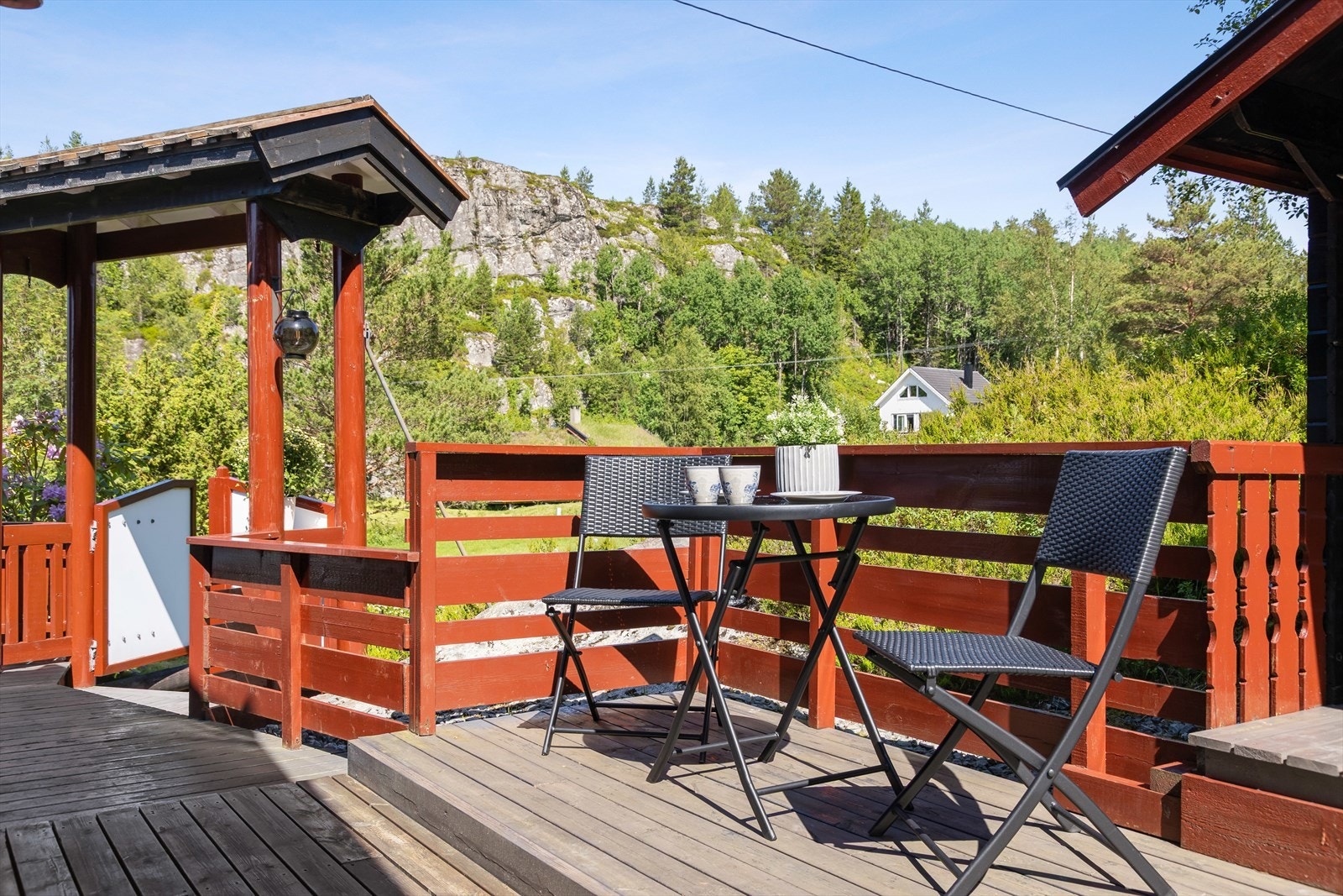 Her kommer du til en innebydende terrasse på ca. 32 m². Galleribilde