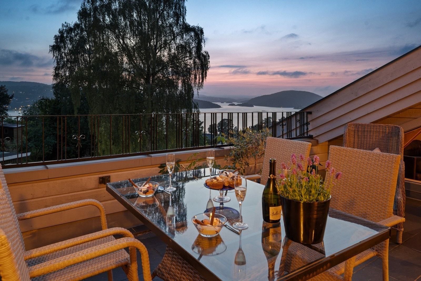 Takterrassen er en oase i hverdagen med nydelig utsikt. Galleribilde