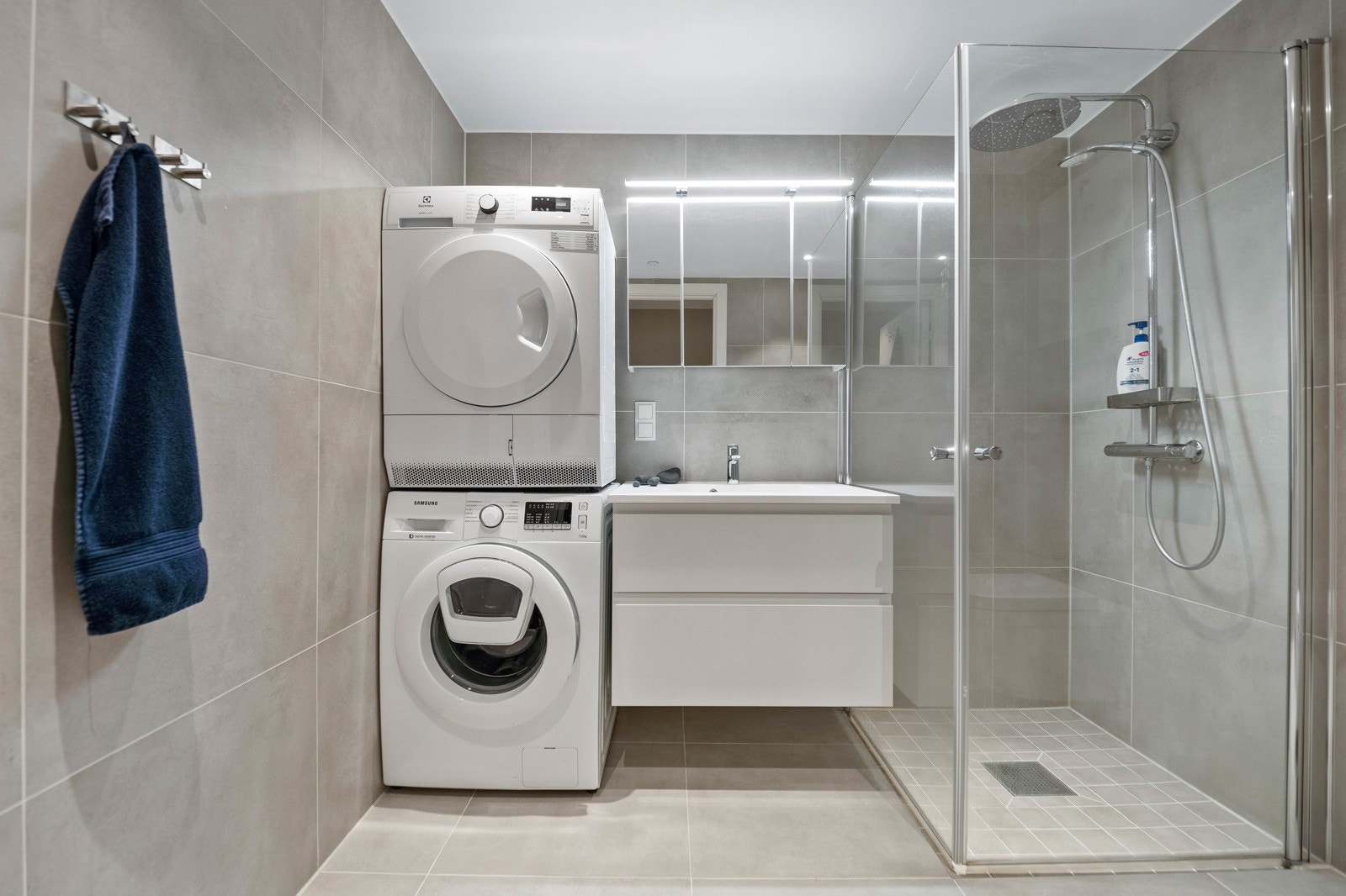 Flott flislagt bad Galleribilde