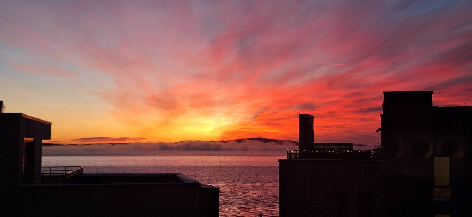 Leiligheten ligger med flott utsikt utover Oslofjorden Galleribilde