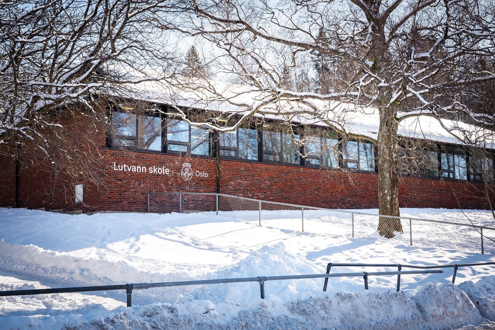 Like i nærheten ligger Lutvann skole. Galleribilde