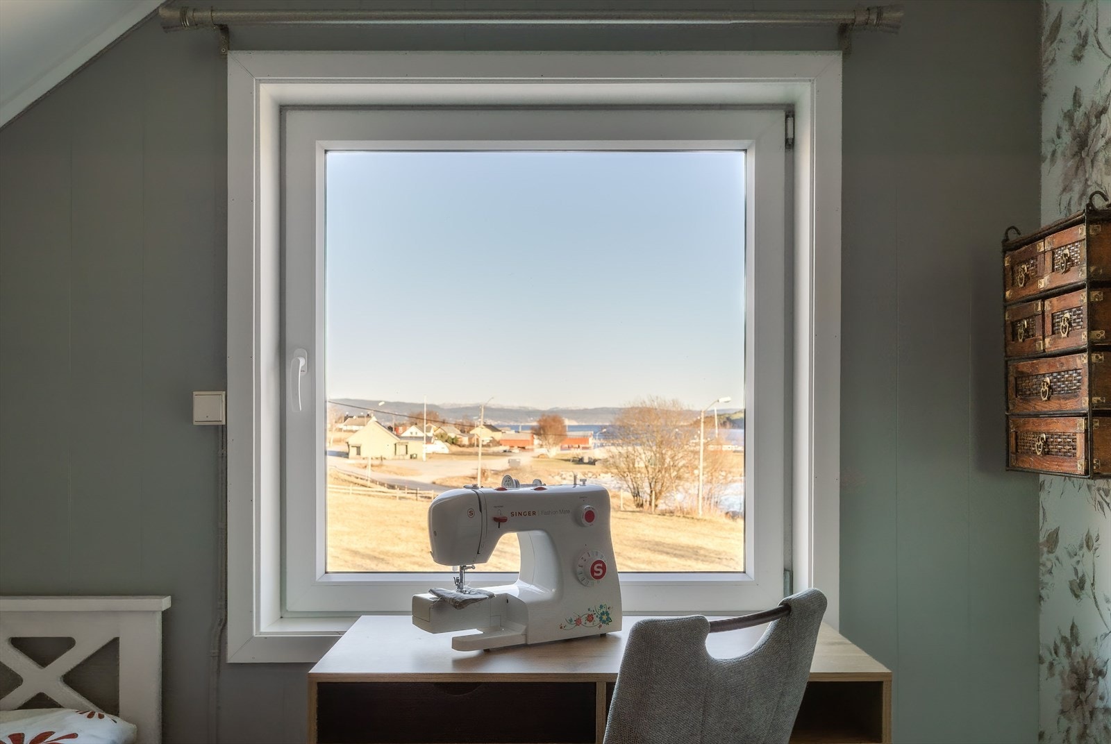 Legg merke til utsikten fra det ene soverommet. Galleribilde