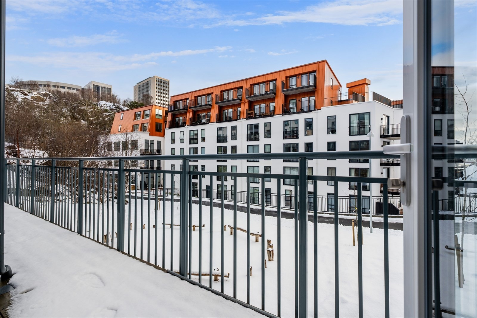 Altan i underetasjen. Galleribilde