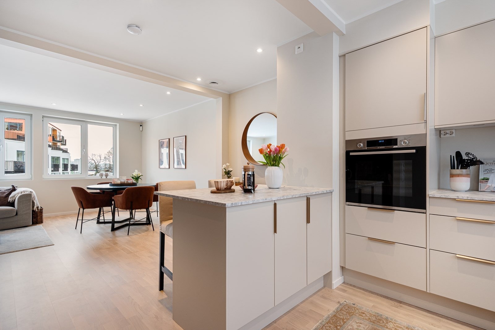 Praktisk barløsning vendt mot stuen. Galleribilde