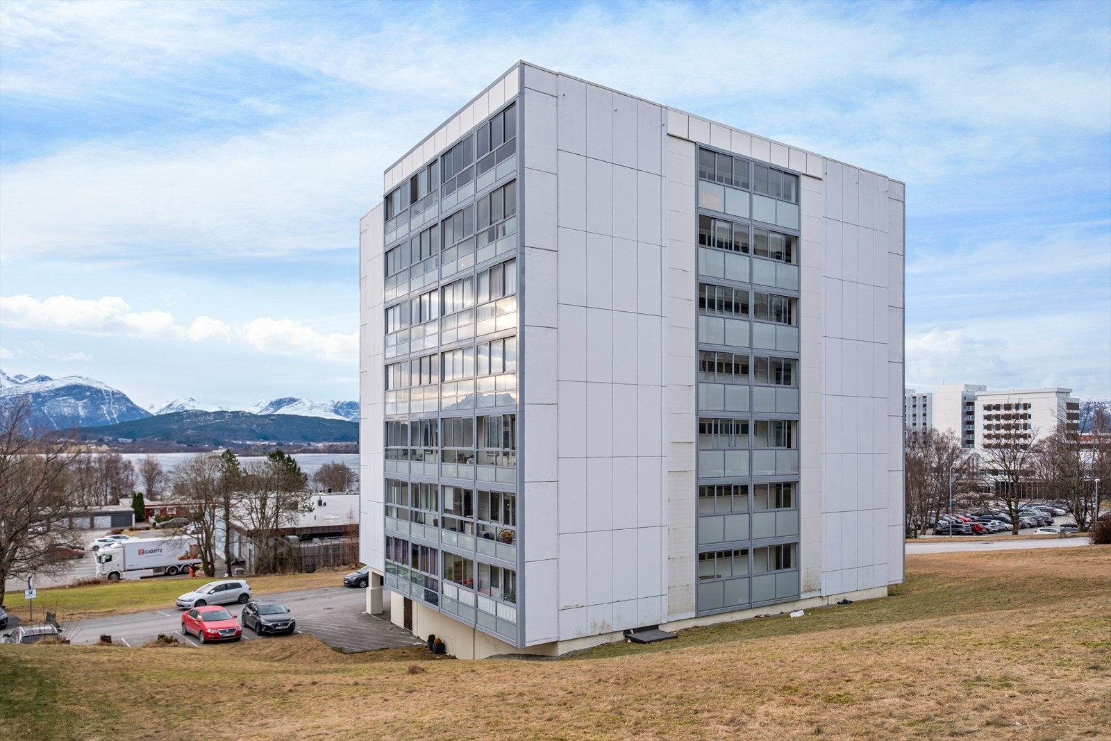 Kontakt megler for påmelding til visning. Galleribilde