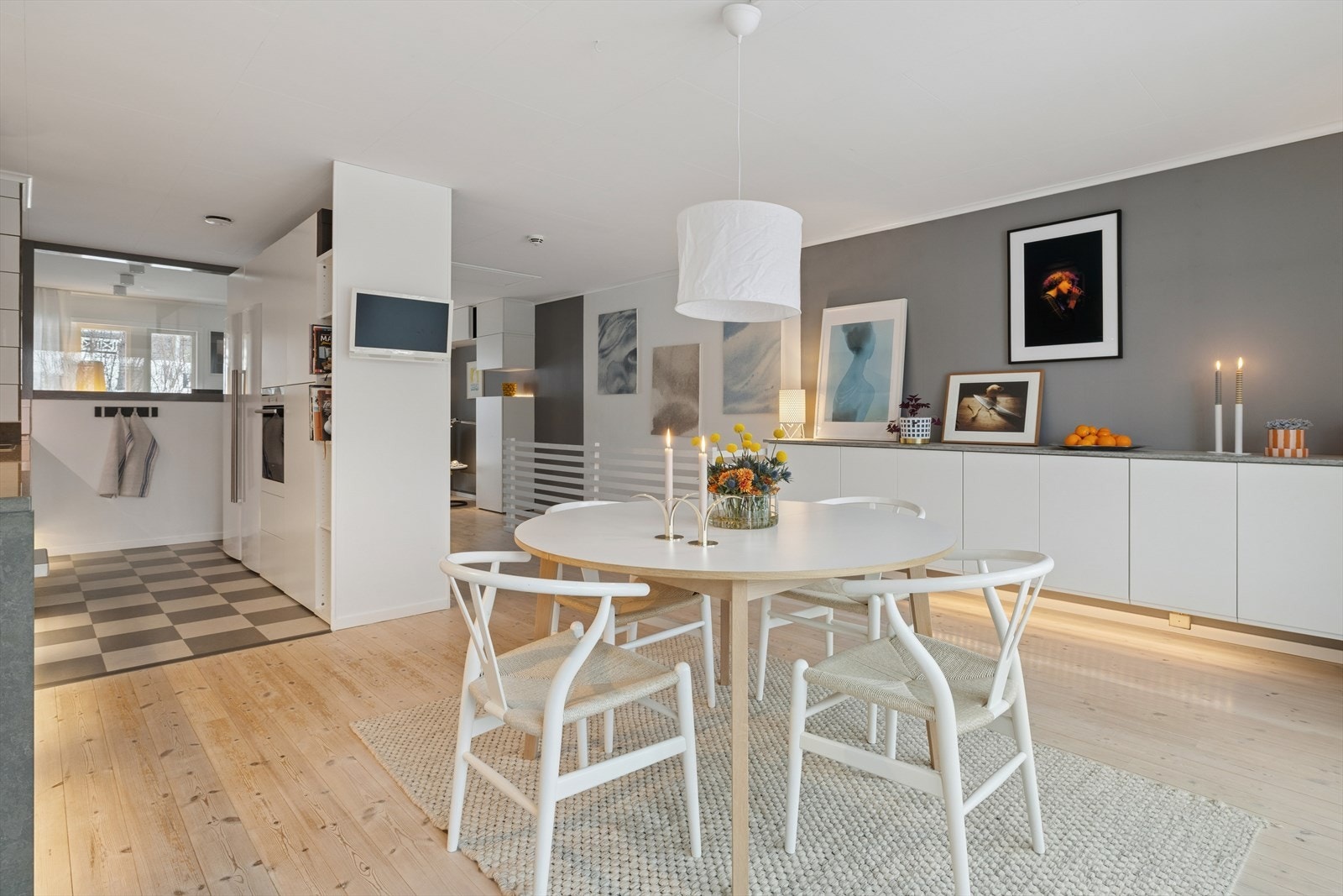 Moderne og pent innredet stue. Galleribilde