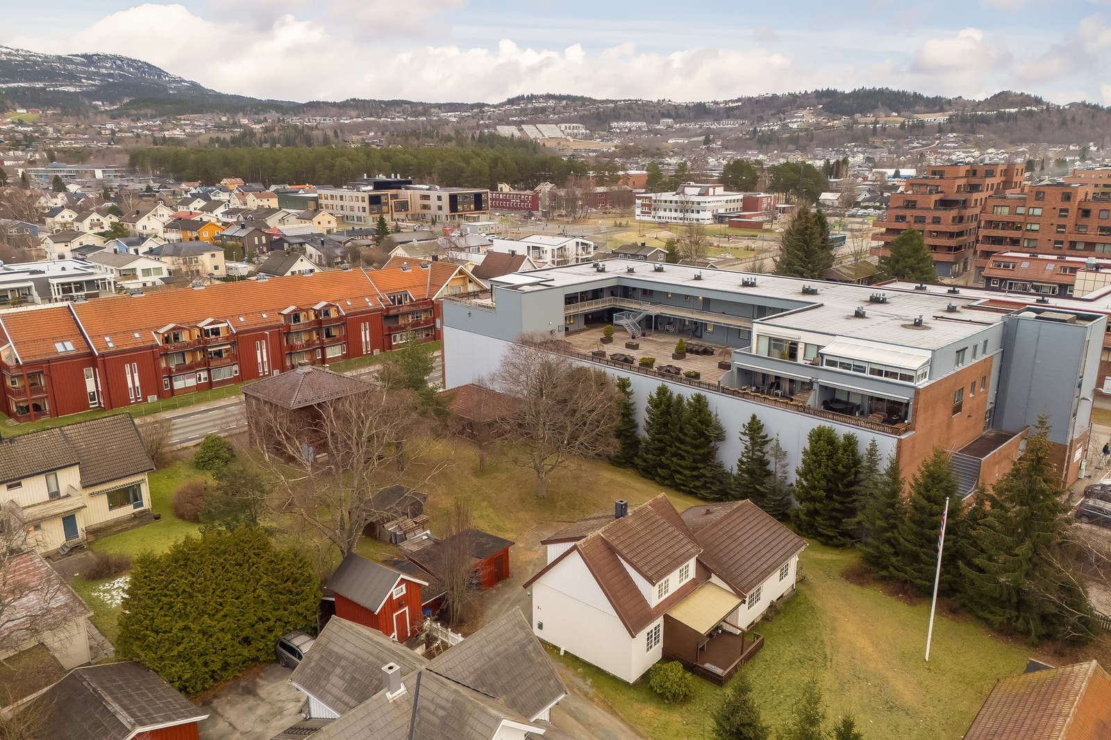 Mer midt i sentrum, samtidig som det er et skjermet kvartal. Galleribilde