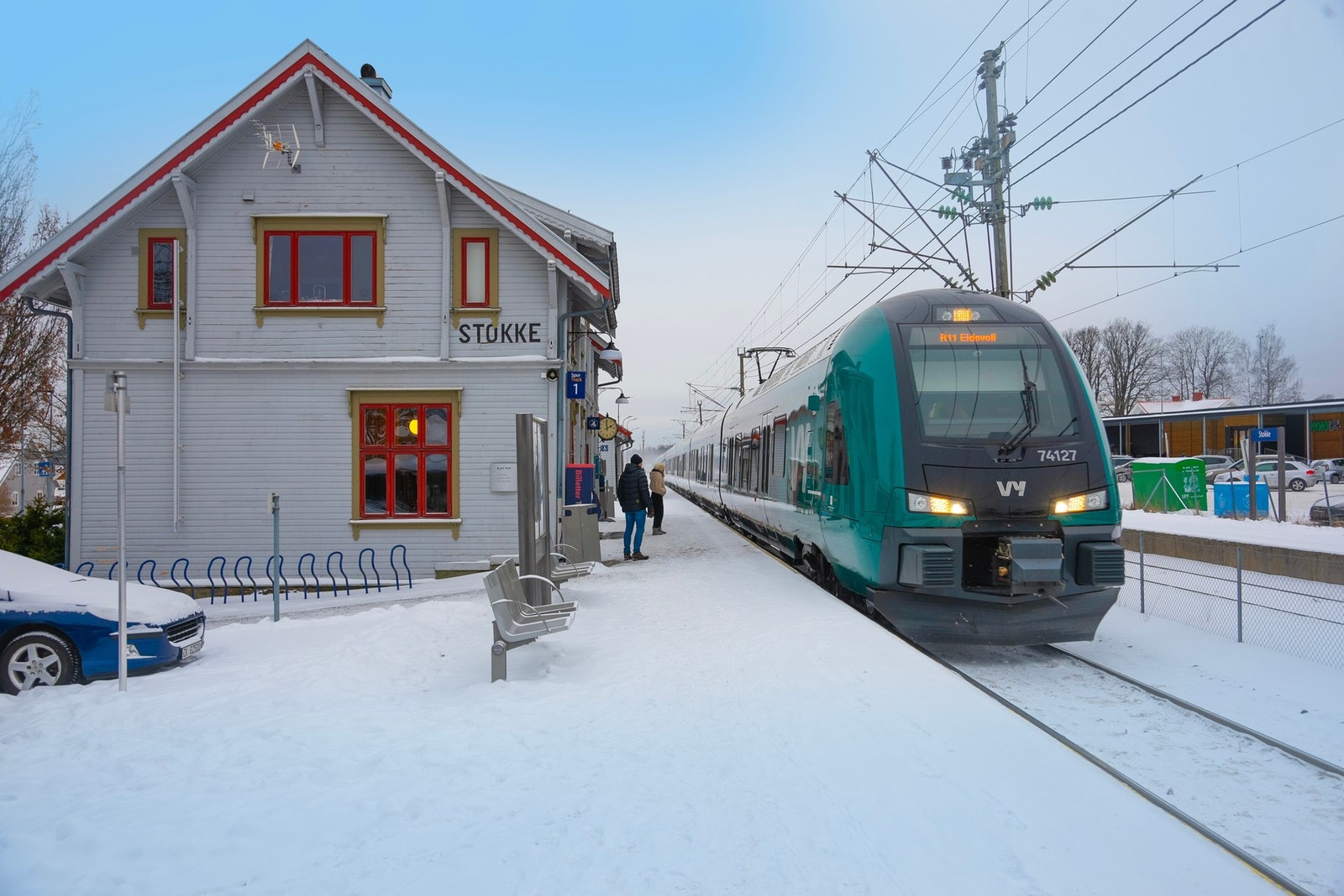 Kort avstand til jernbanestasjonen med god offentlig kommunikasjon til Skien og Oslo Galleribilde