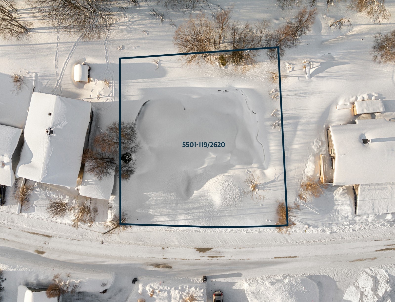 Tomt på 822 kvm! Markert område kan avvike noe. Galleribilde