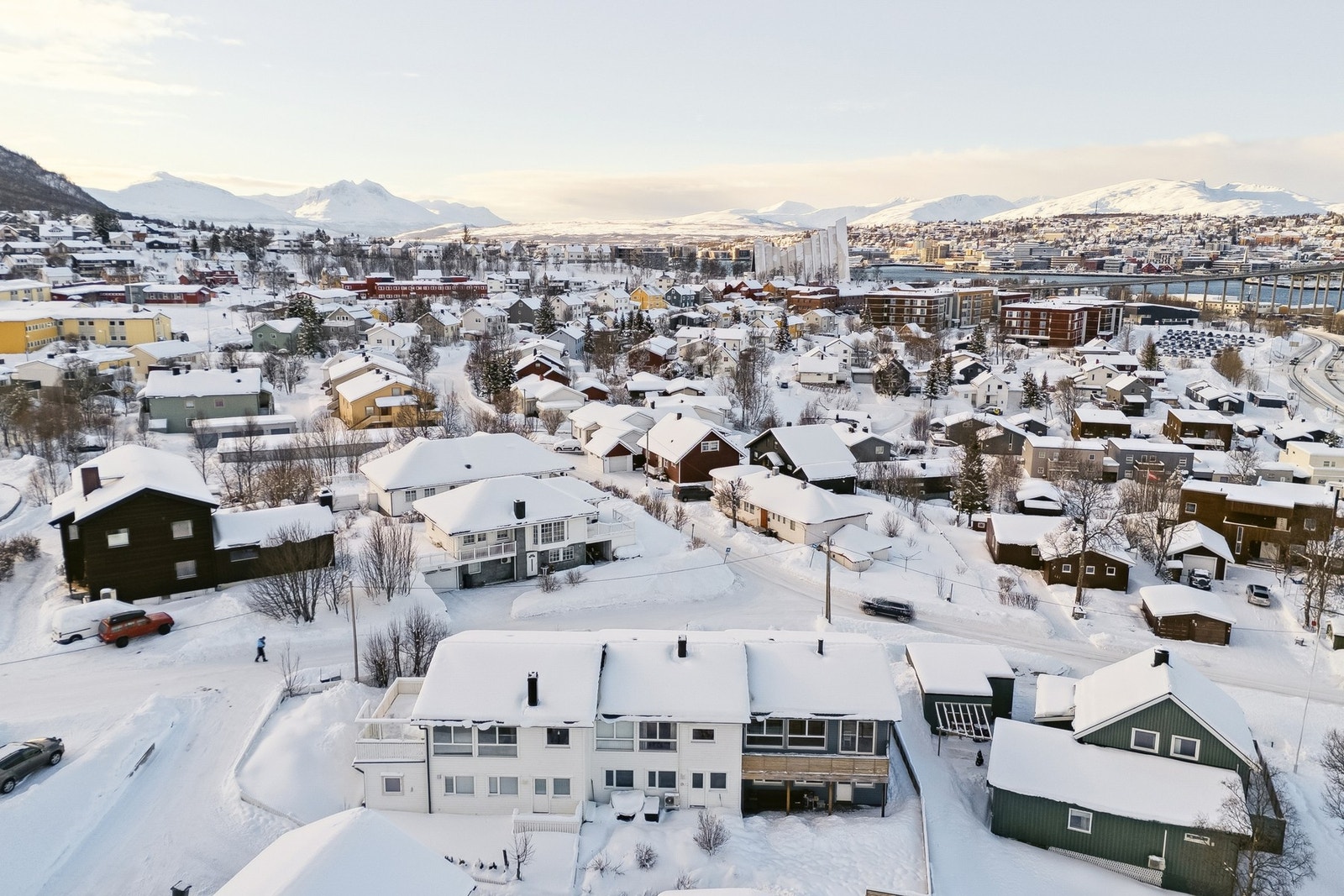 Området byr på nærhet til både natur og by - en fin balanse for både store og små. Galleribilde
