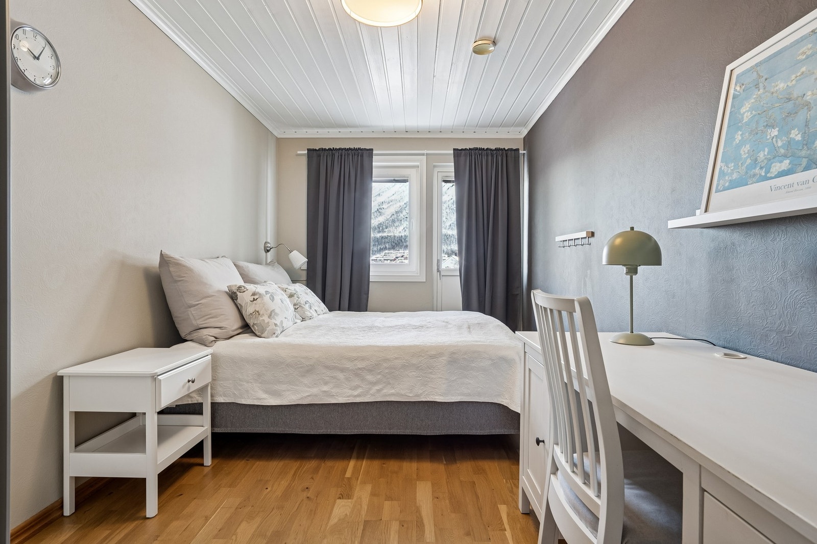 De er innredet i behagelige farger Galleribilde