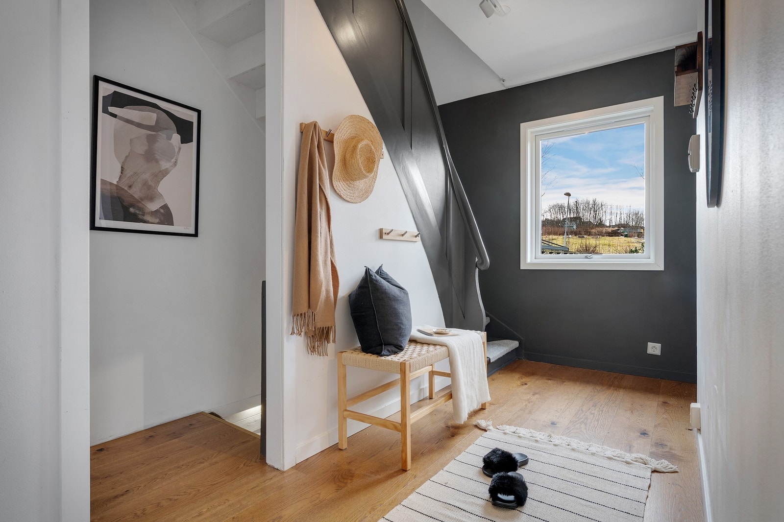 Videre tar vi oss videre fra enteèn til andre etasje og soveromsavdelingen Galleribilde