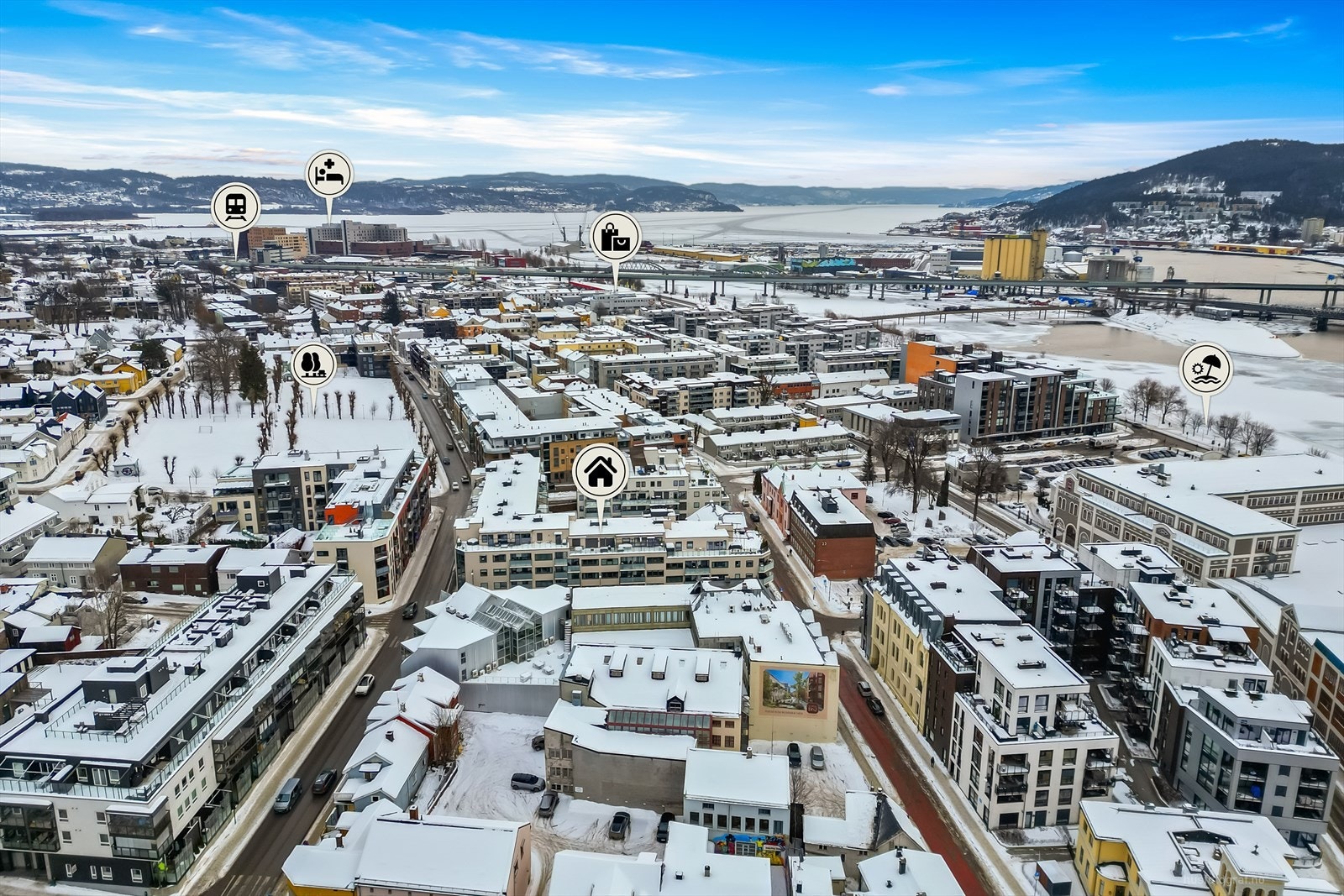 Fra leiligheten er det kort vei til Drammen sykehus, togstasjonen, buss, butikker/CC varehus og strandpromenaden. Galleribilde