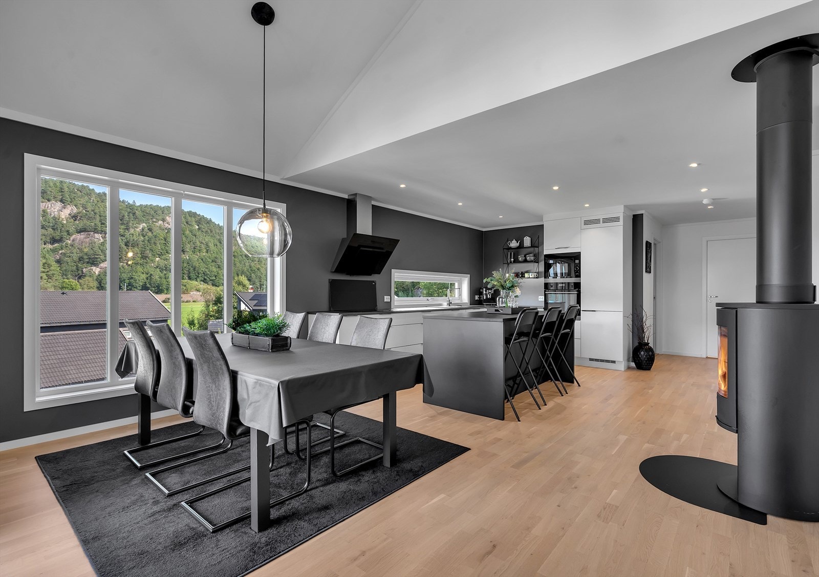 Åpen stue/kjøkken løsning Galleribilde