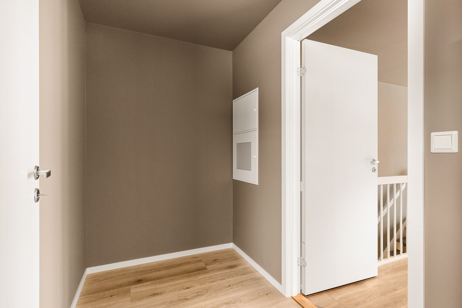 Bod/ oppbevaringsrom. Kanskje grovkjøkkenet ditt skal være her? Galleribilde