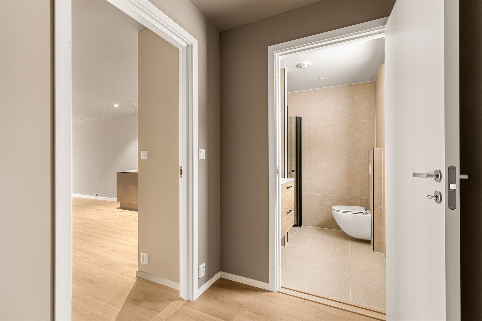 Inngang til bad i 2.etasje Galleribilde