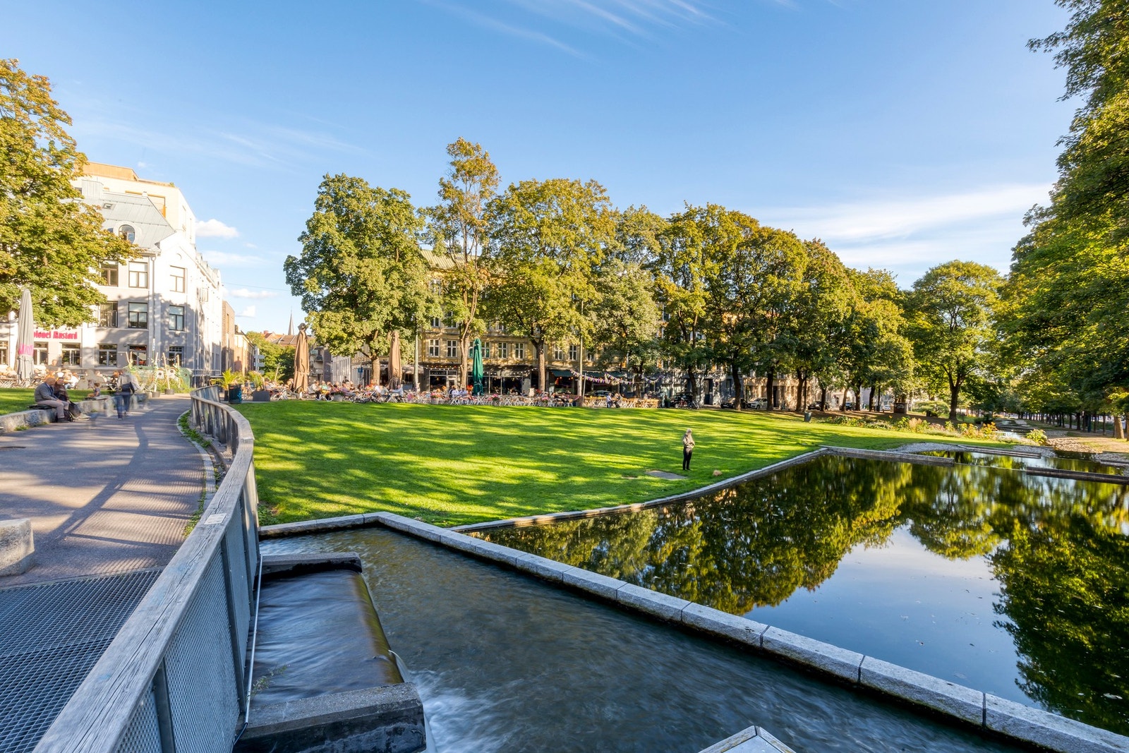 Alexander Kiellands plass er bare noen minutter unna. Galleribilde