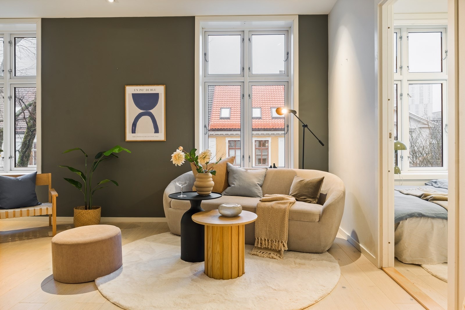 Klassisk bygårdsbebyggelse med historisk preg og skikkelig sjarm. Galleribilde