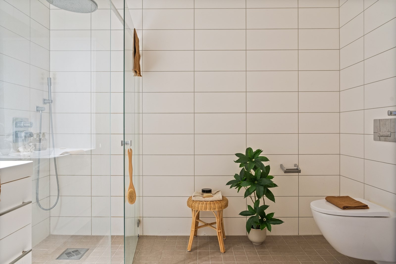 Badet er oppmålt til 6,3 m². Galleribilde