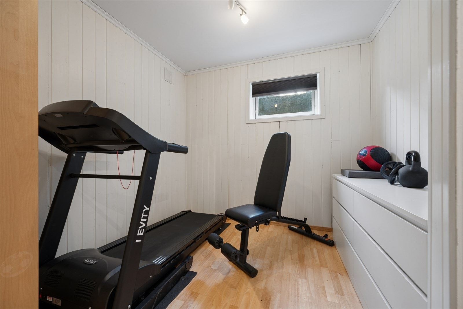 Rom innredet som treningsrom (se punkt "ferdigattest"). Galleribilde