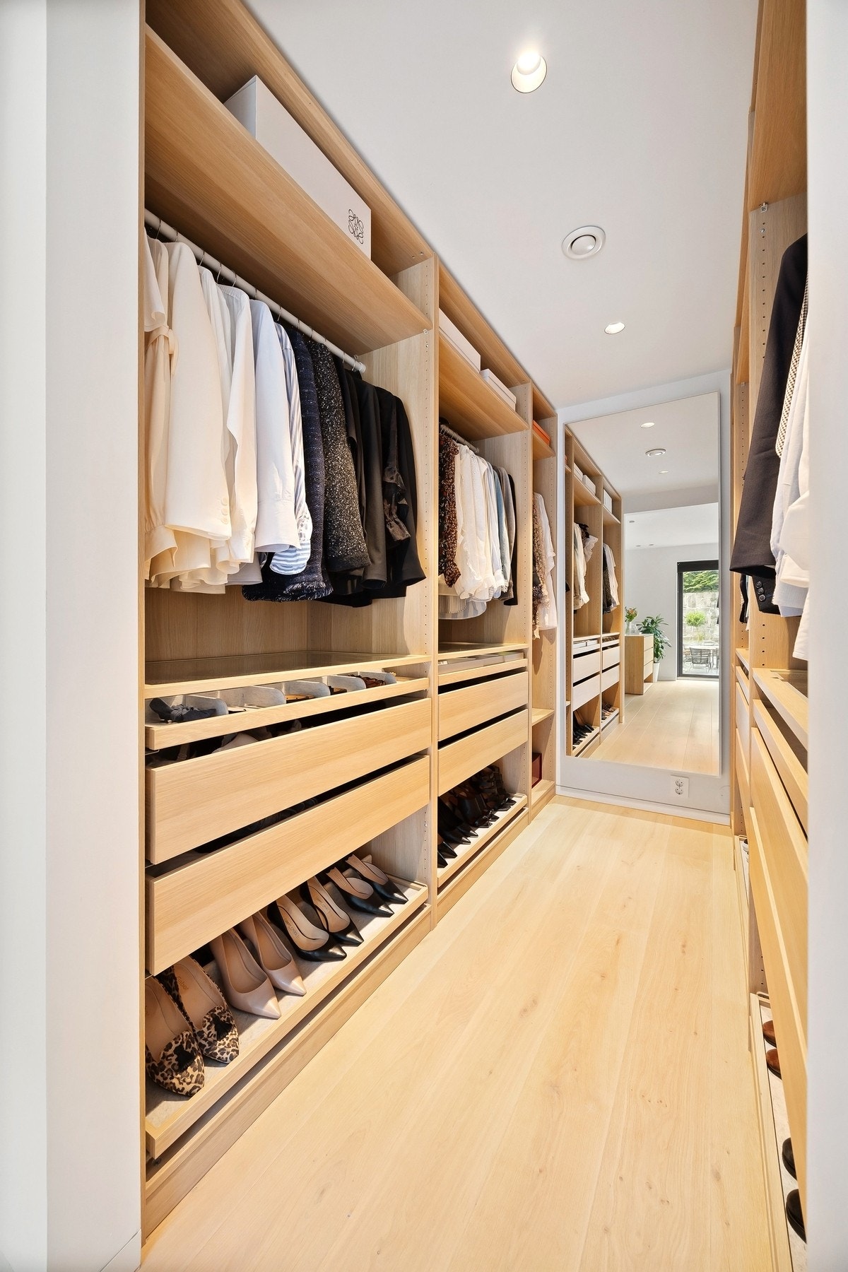 walk in closet Galleribilde