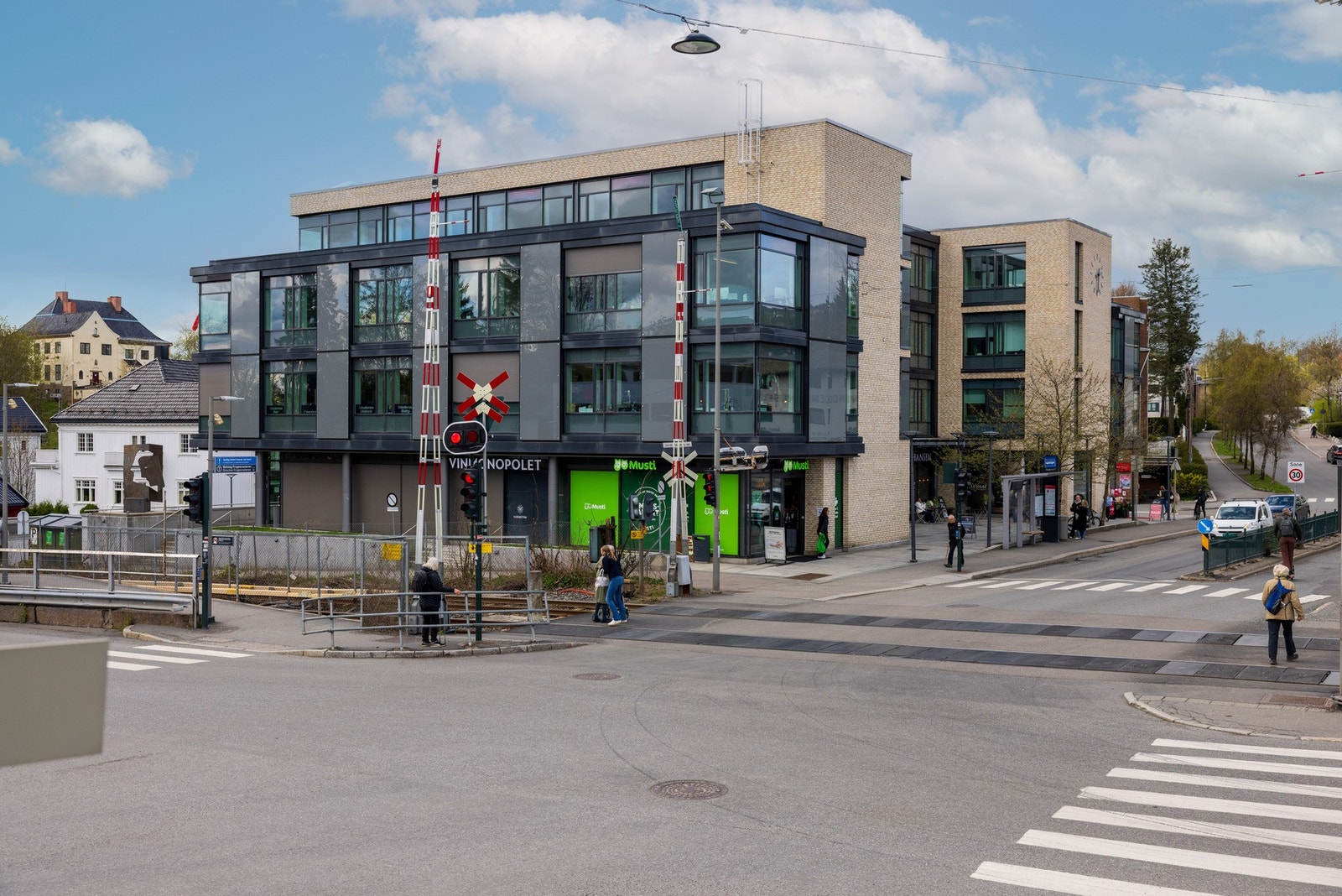 Vinderen sentrum er en kort spasertur unna boligen Galleribilde