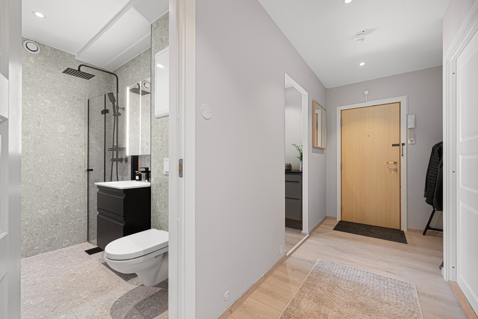 Leiligheten disponerer 2 stk. boder i kjeller. Galleribilde