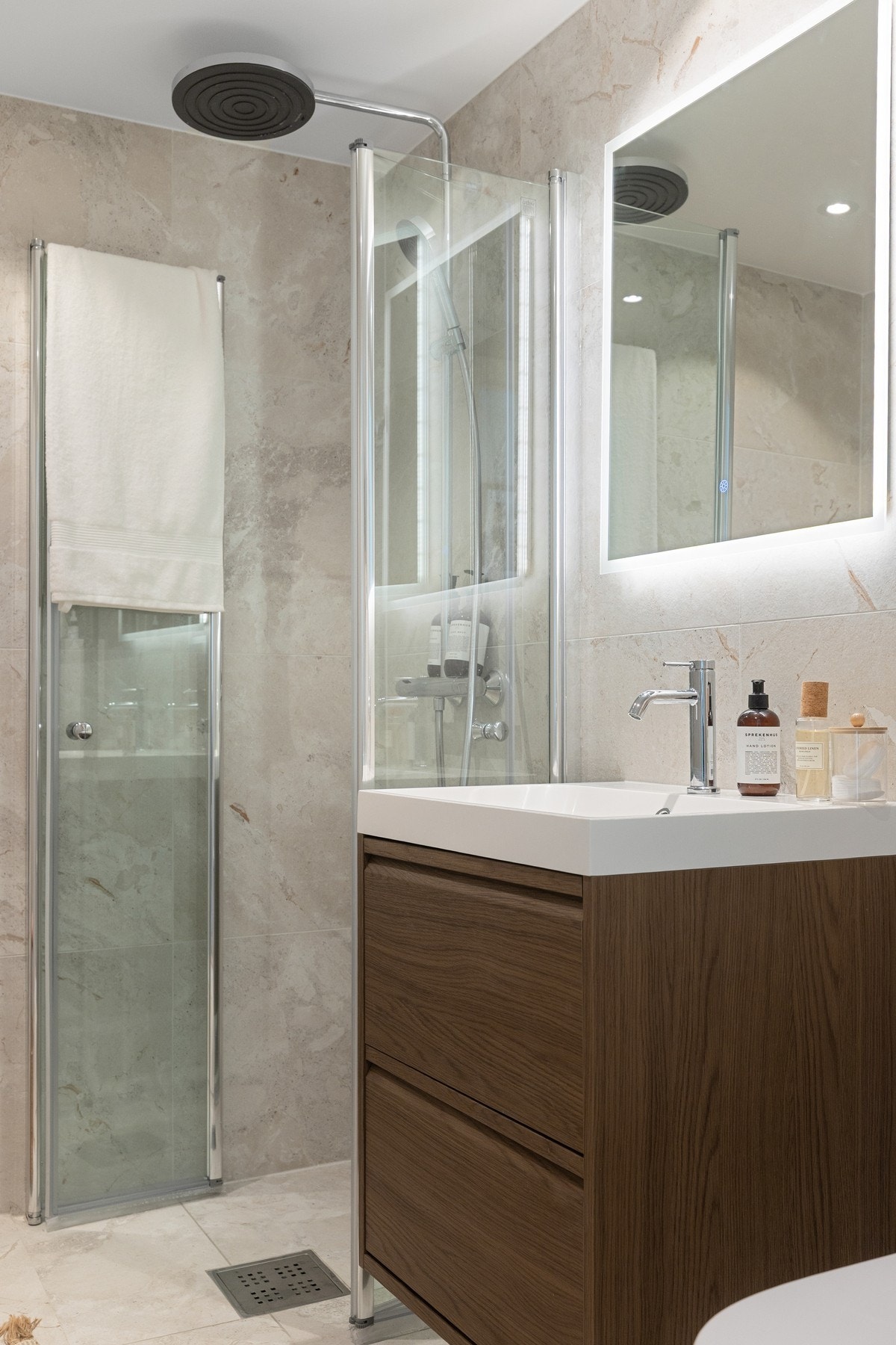 Avløpssystemet i gården er nytt i 2025. Galleribilde