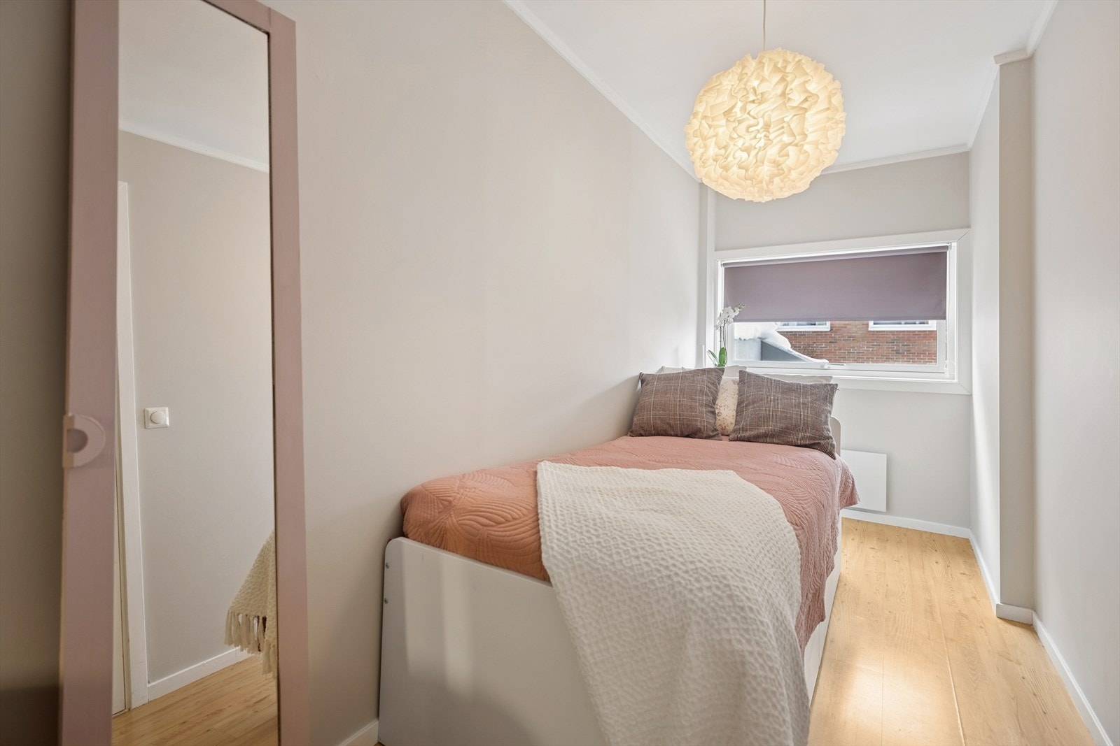 Soverom som egner seg godt som barnerom, gjesterom eller kontor. Galleribilde