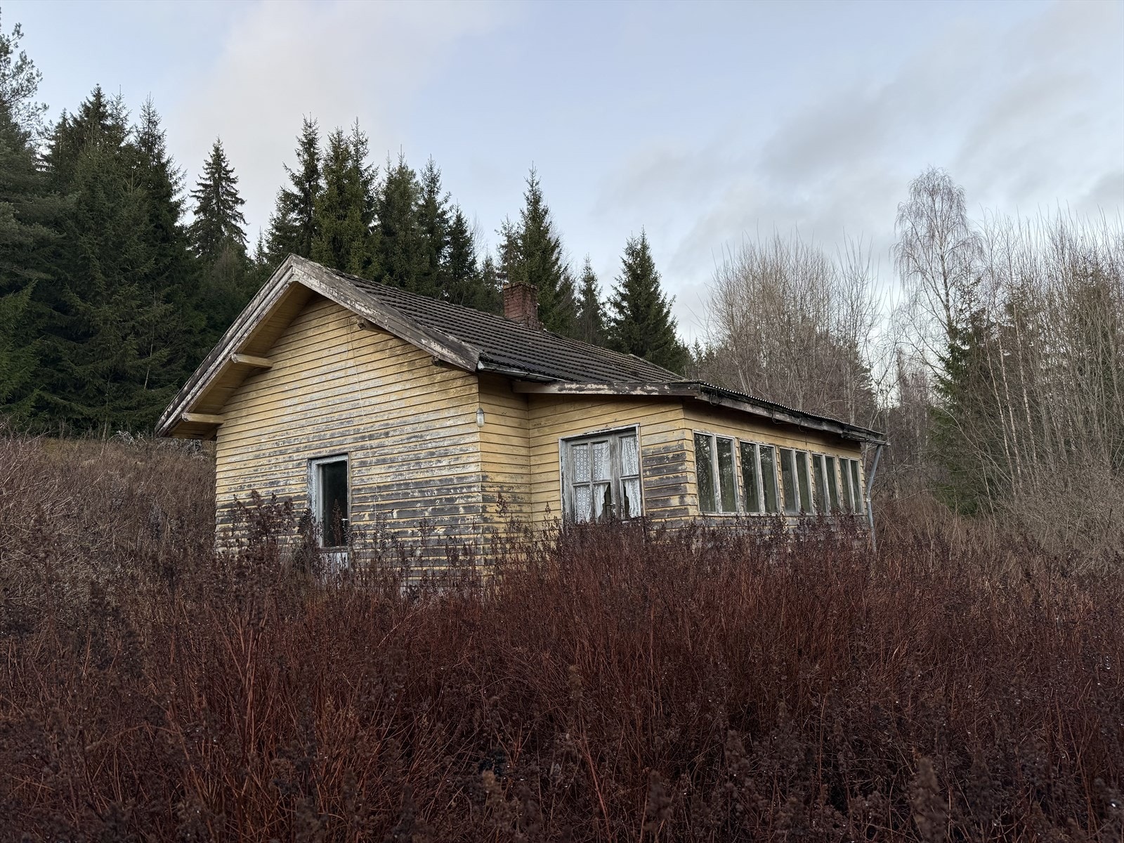 Boligen er kondemnabel og selges som den er. Galleribilde