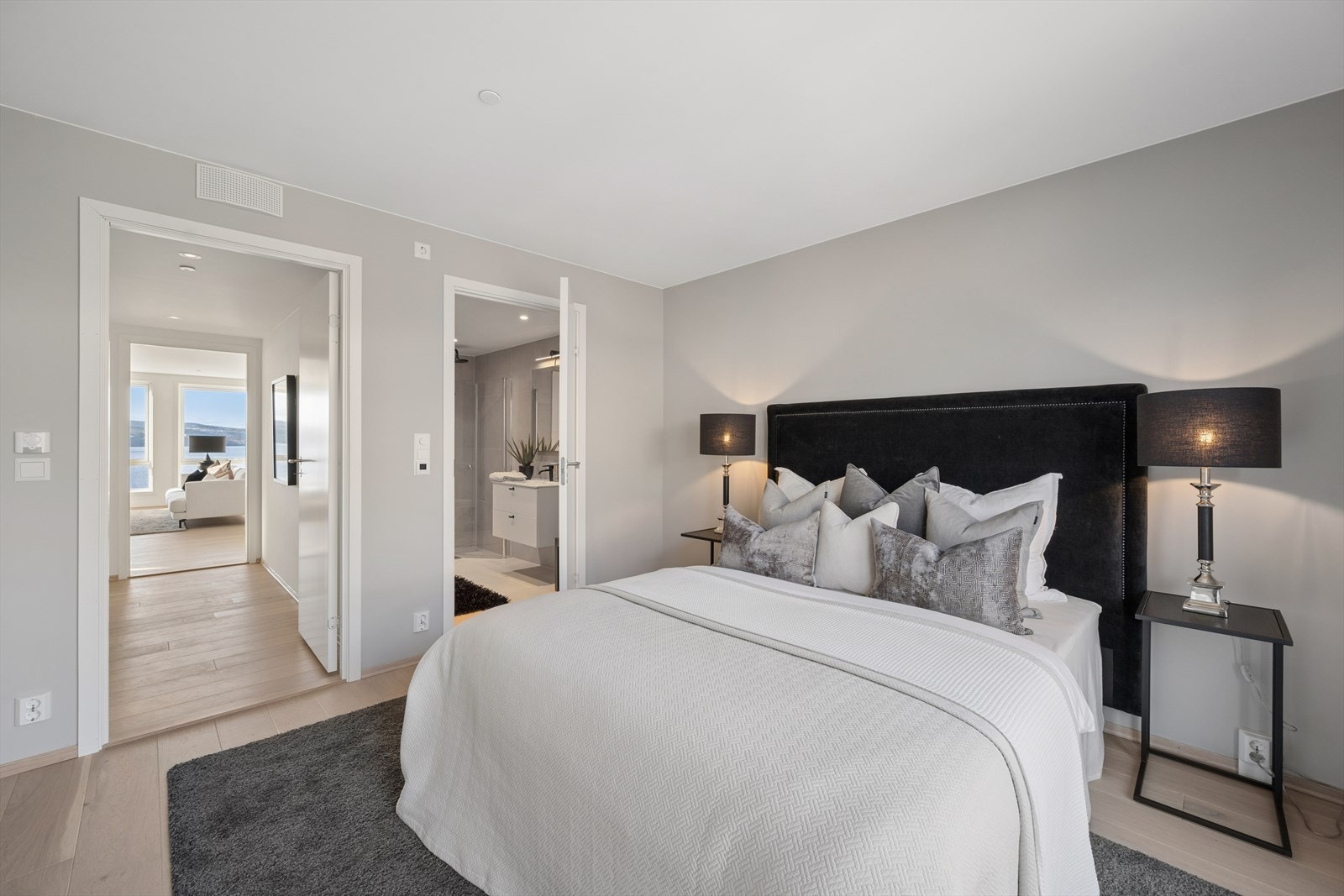 Soverommet har un-suite bad. Galleribilde