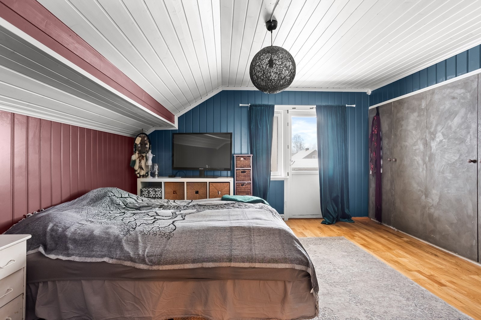 Hovedsoverommet har utgang til en nordvendt balkong på 12,4 m². Galleribilde