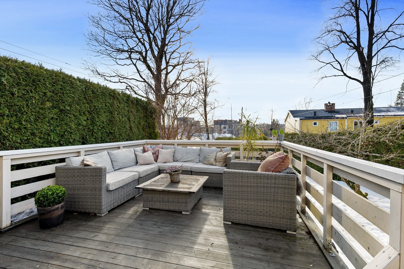 Stor terrasse et nivå ned Galleribilde