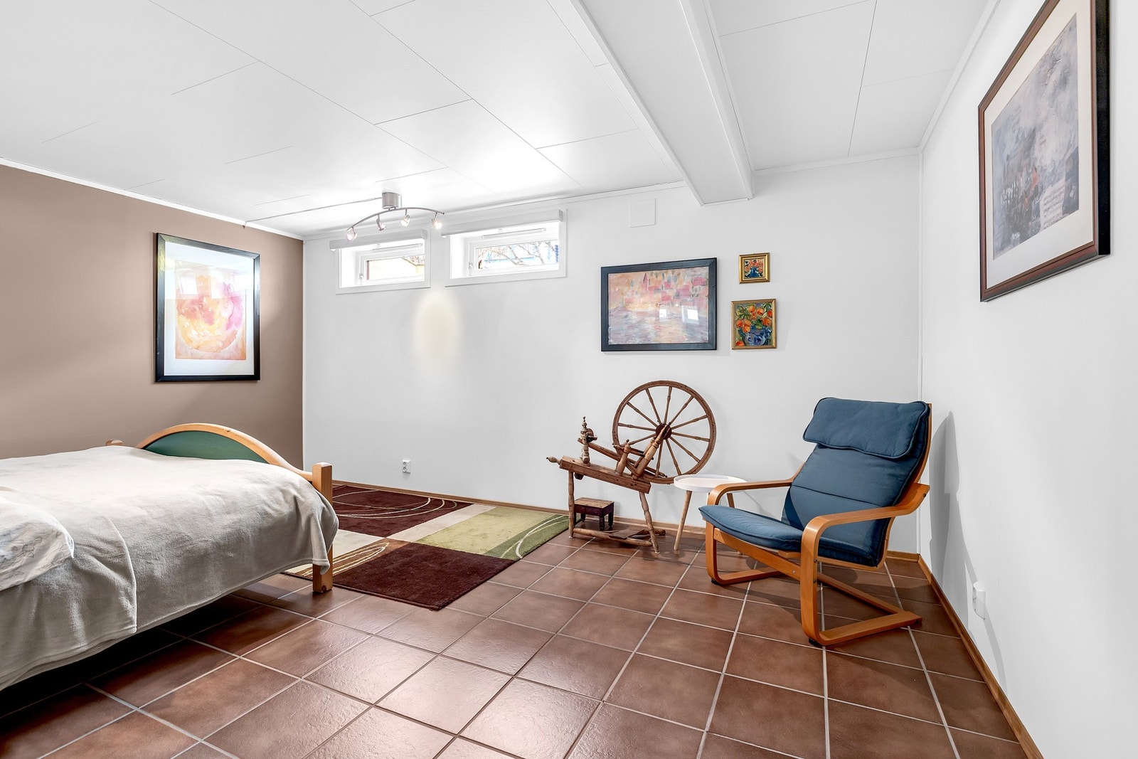 Kjellerstue (Rommet er ikke godkjent til varig opphold). Galleribilde