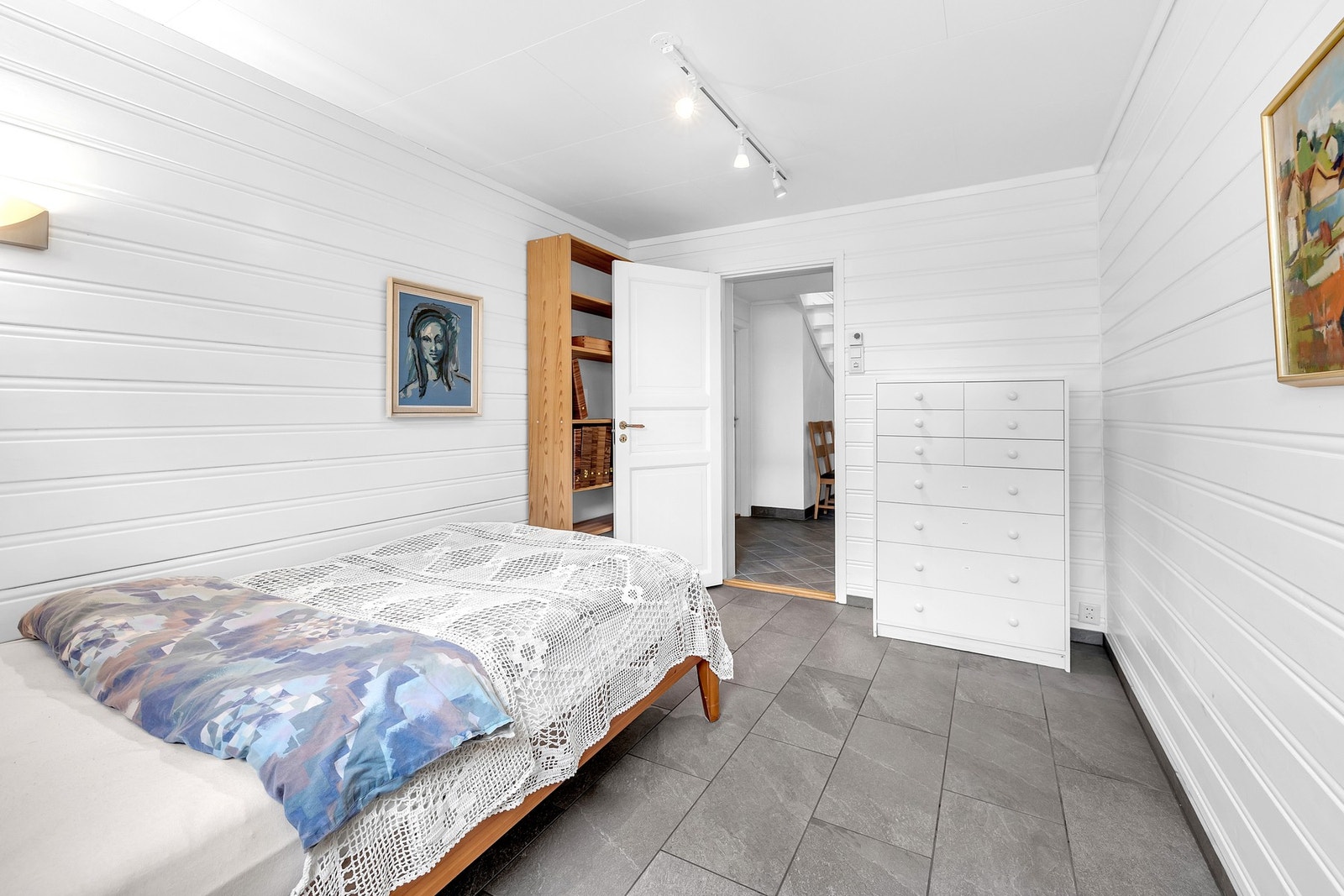 Rommet er ikke godkjent til varig opphold. Galleribilde