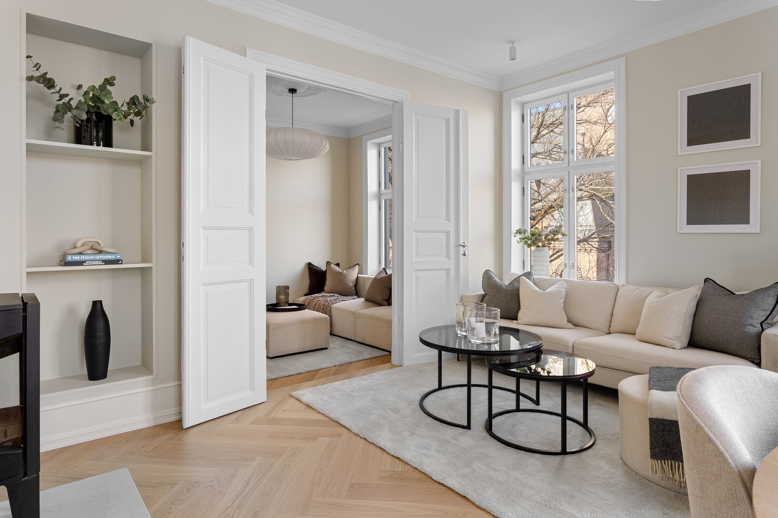 Peis i stue. Galleribilde