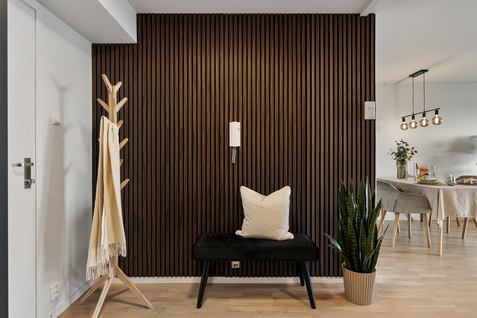 Fine detaljer med spilevegg Galleribilde