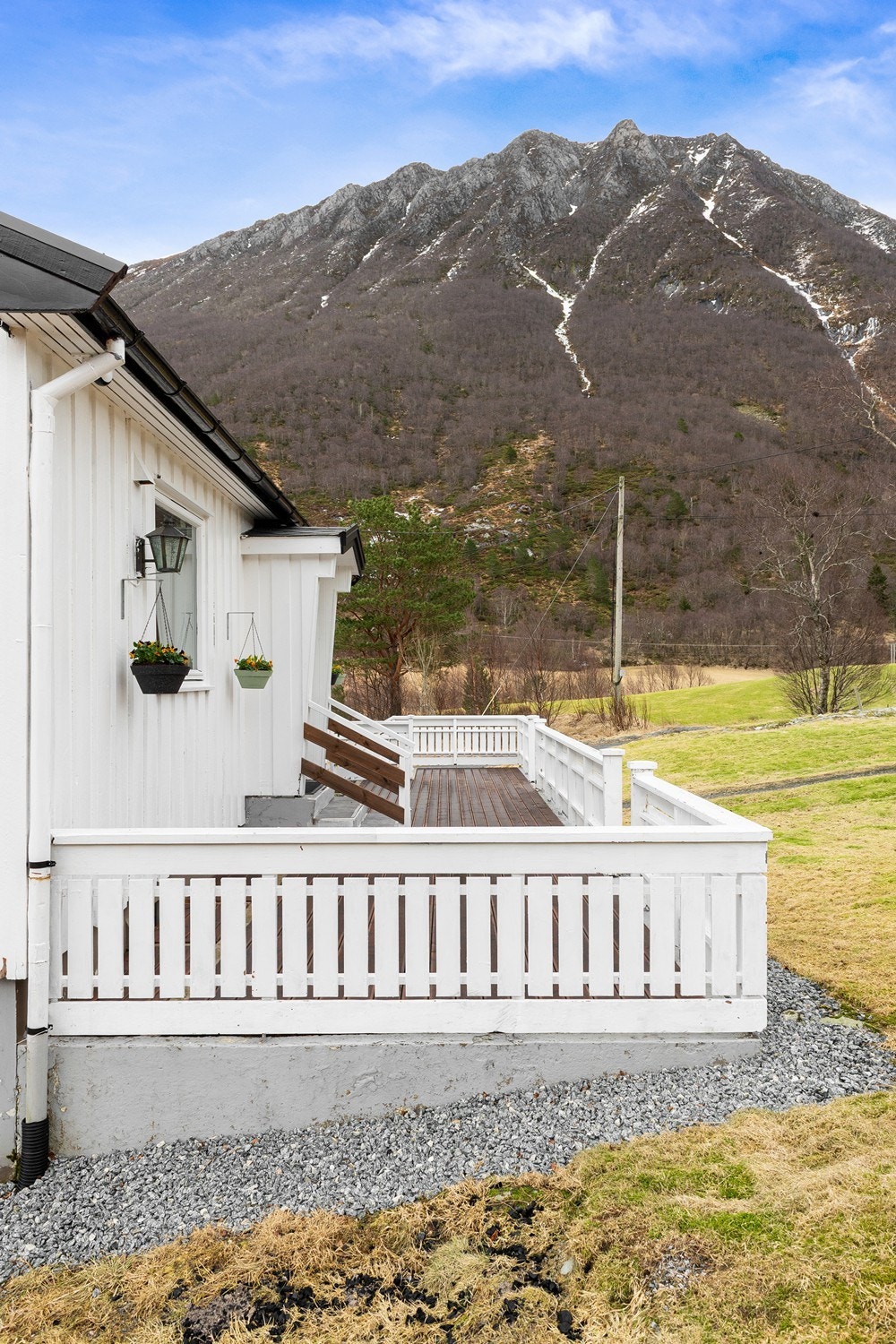 Terrasse og inngangsparti Galleribilde