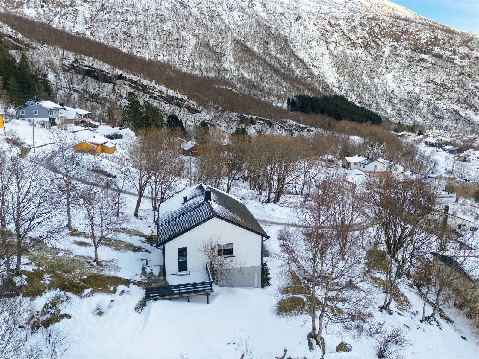 Tomt på 953,4 m². Galleribilde