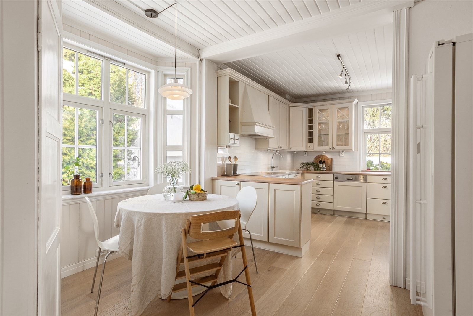 Lyst og delikat Galleribilde