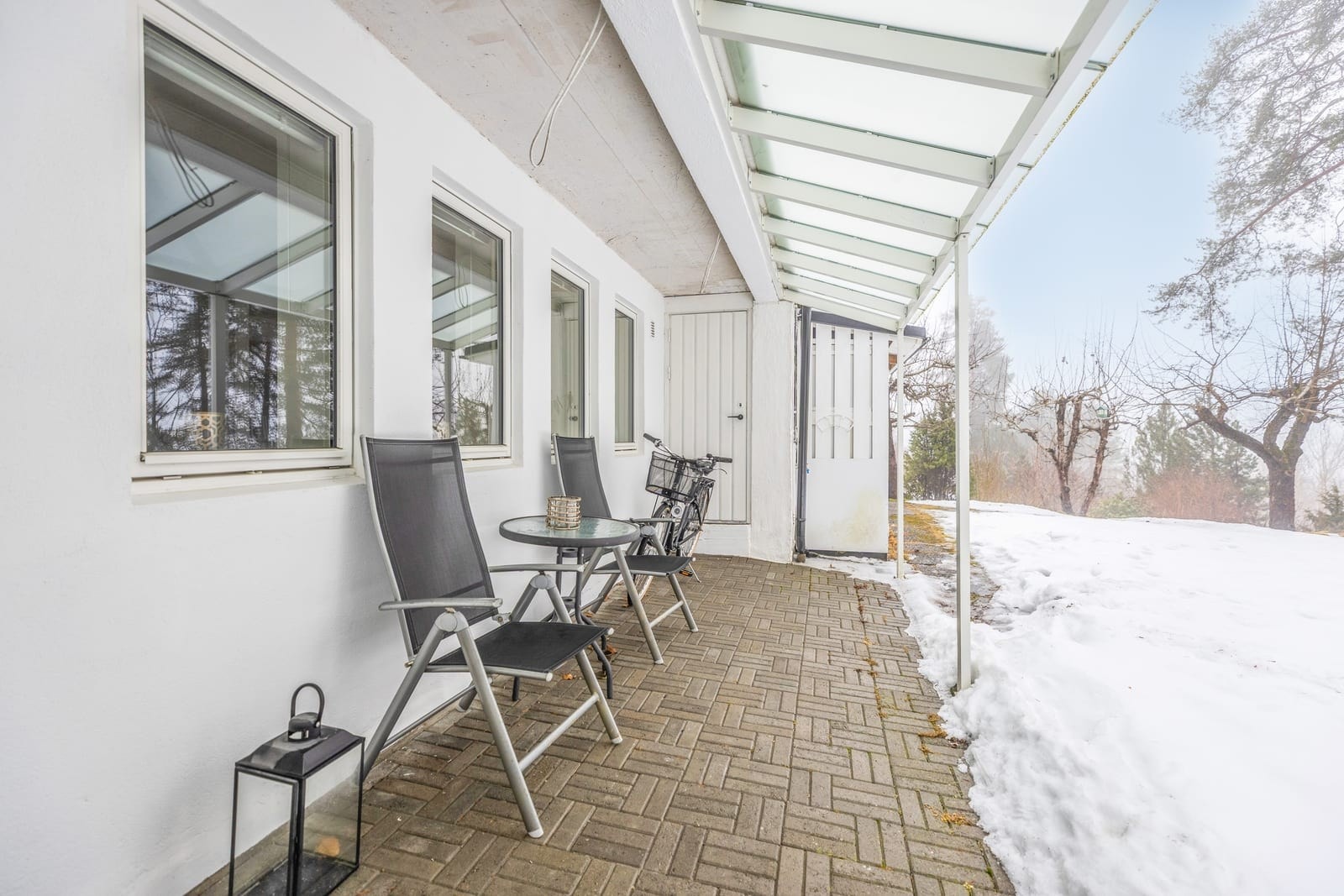 Disponibel uteplass Galleribilde