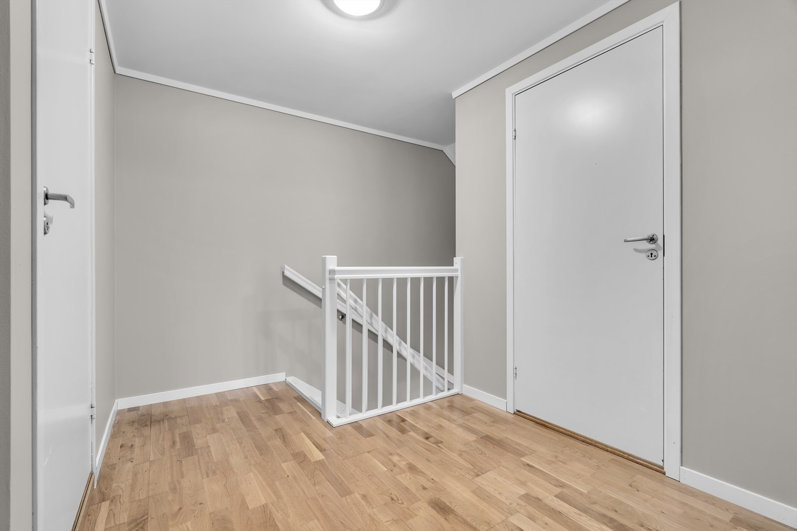 Gang i 2. etg. Galleribilde