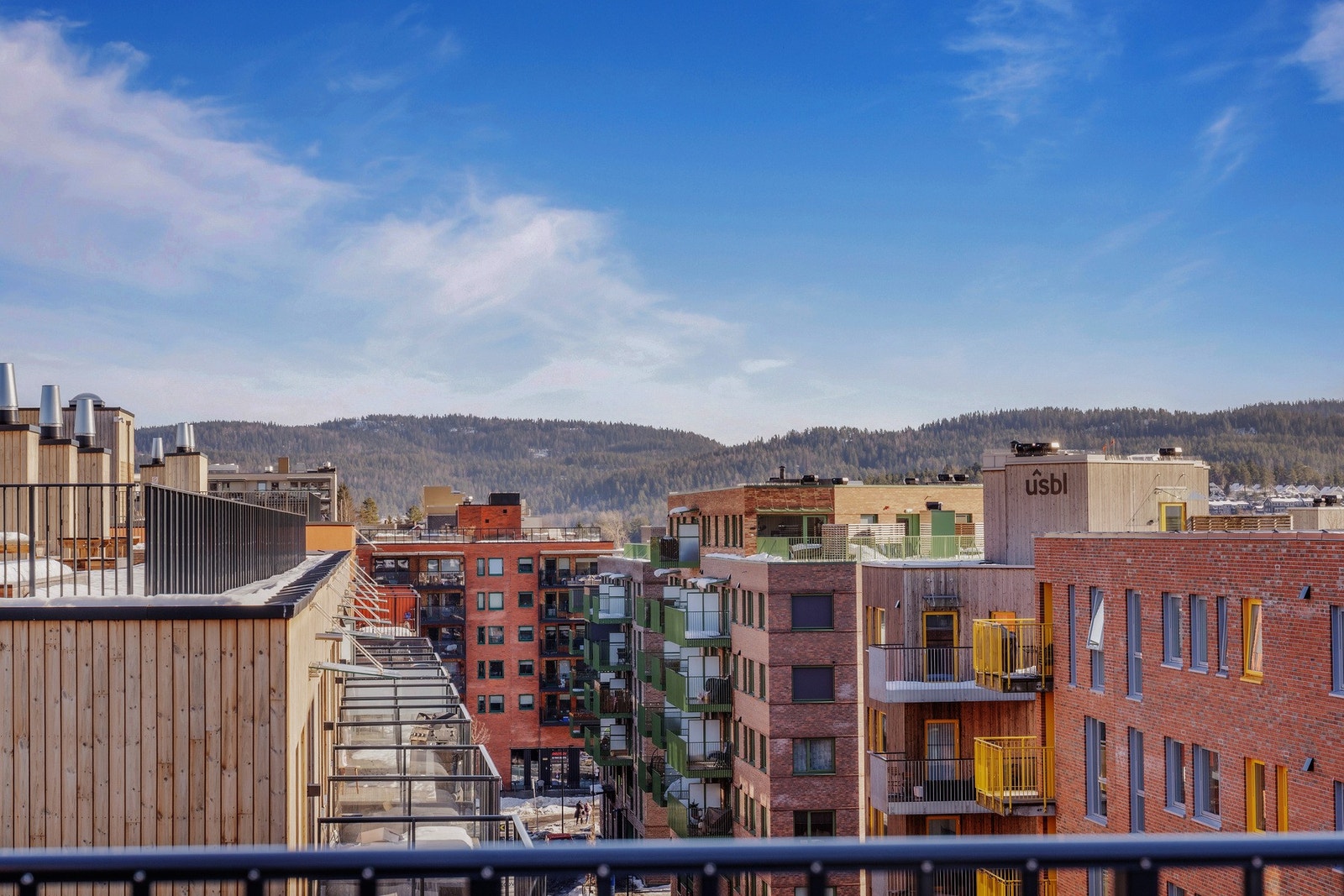 Fra balkongen har du flott utsyn. Galleribilde