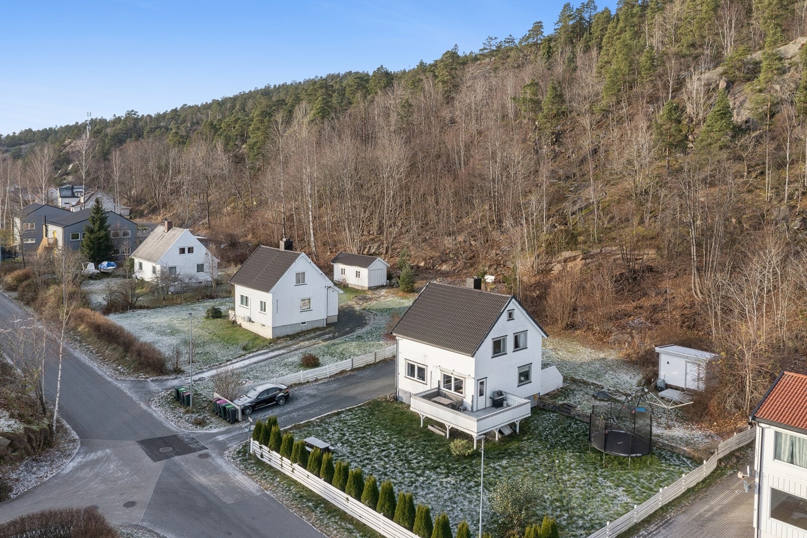 For familier er det kort vei til Tofte ungdomsskole, som ligger kun 3 minutter unna. Galleribilde