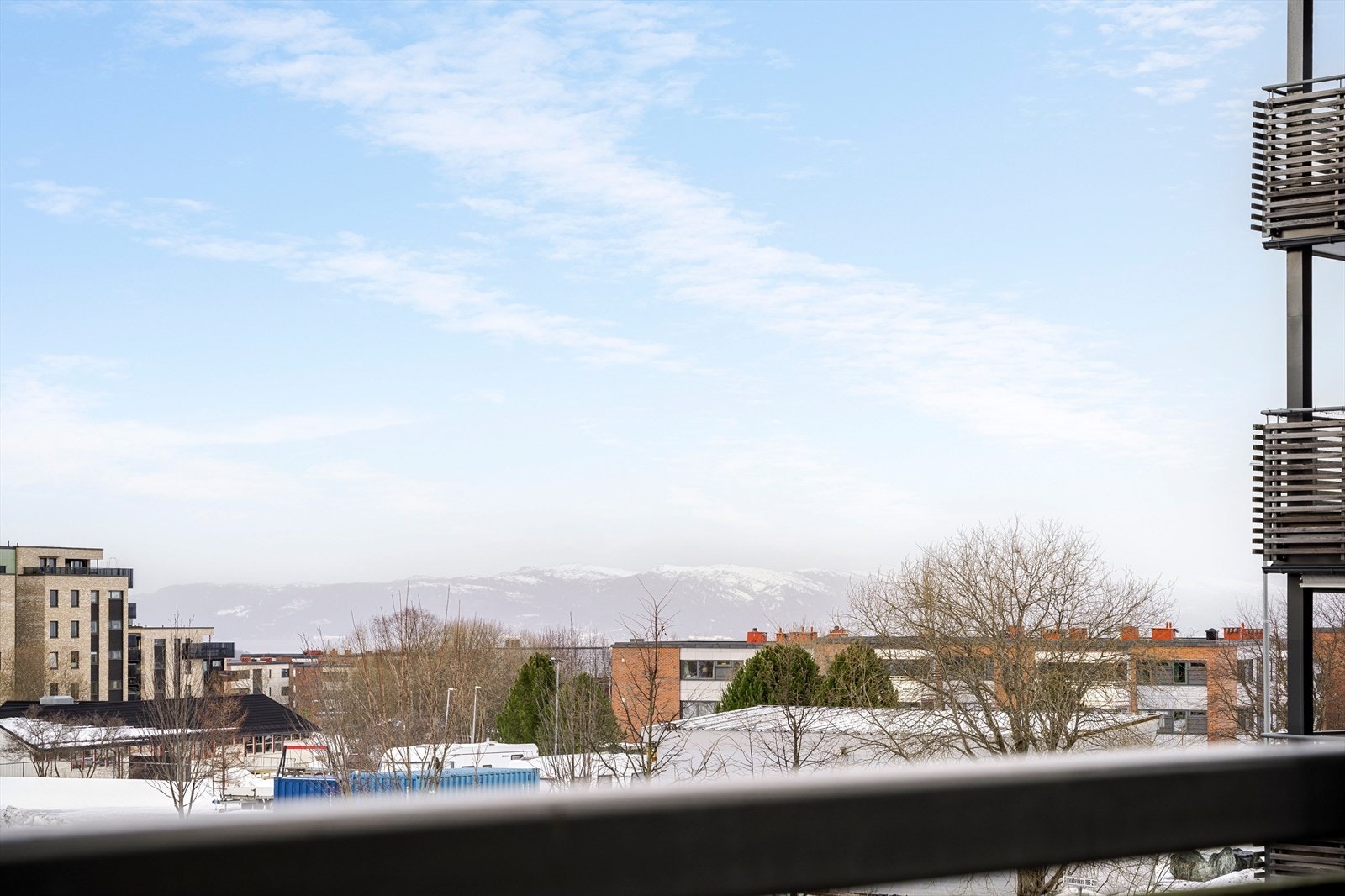 Utsikt fra balkongen. Galleribilde