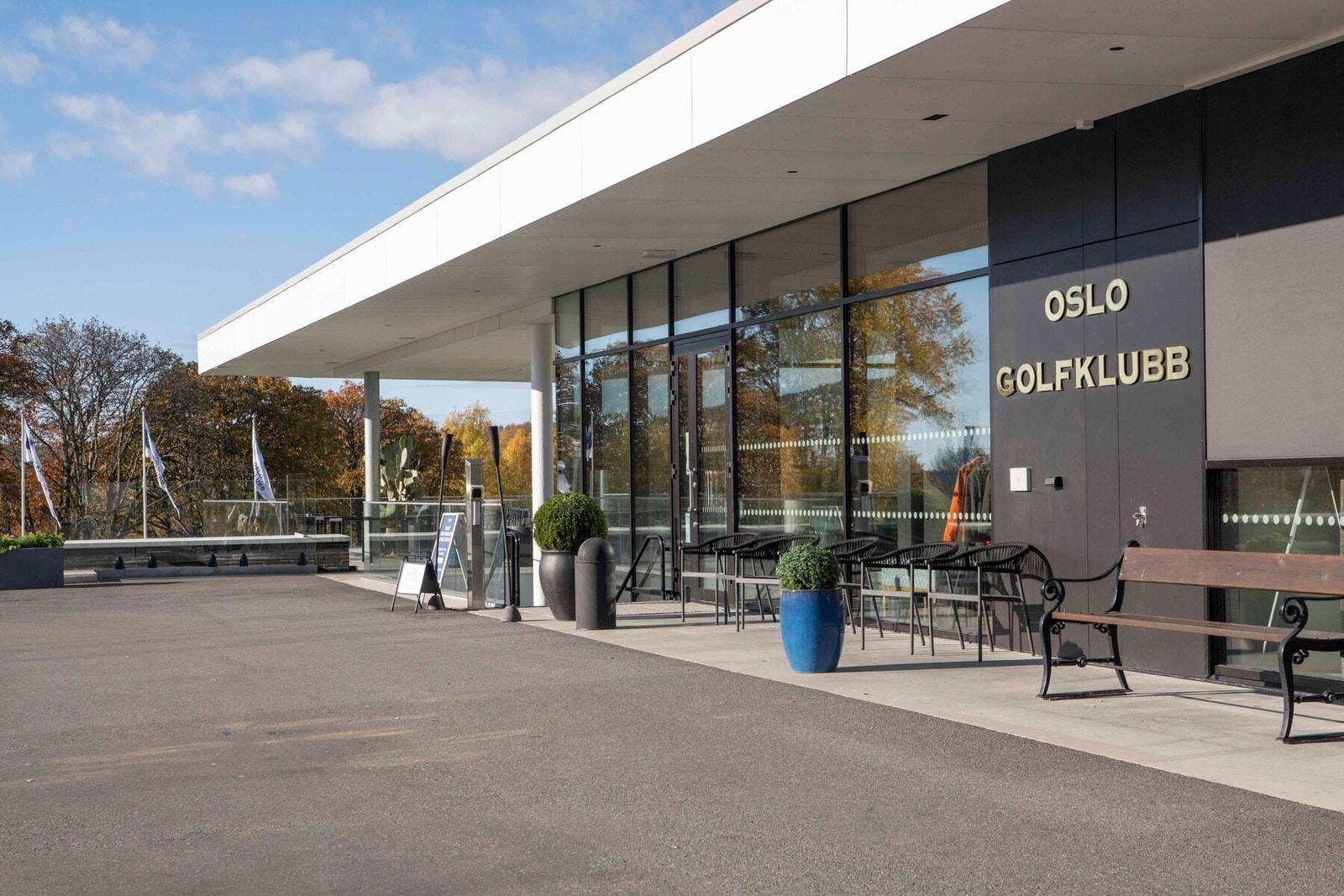 En av Norges eldste og mest etablerte golfklubber, med en flott 18-hulls golfbane vakkert plassert ved Bogstadvannet på Bogstad i Oslo Galleribilde