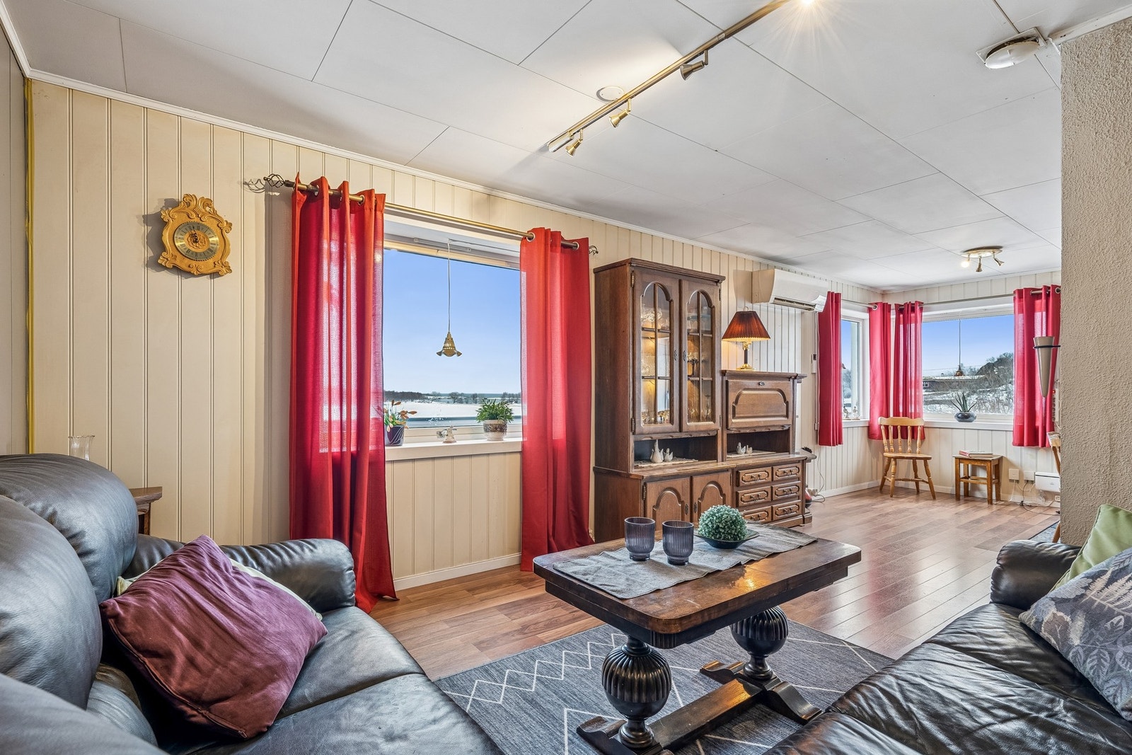 Oppvarming via varmepumpe. Galleribilde